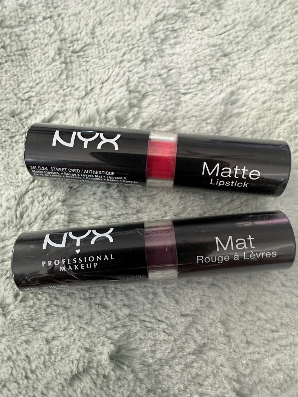 NYX Matte Lipstick Duo - Bright Red & Deep Plum